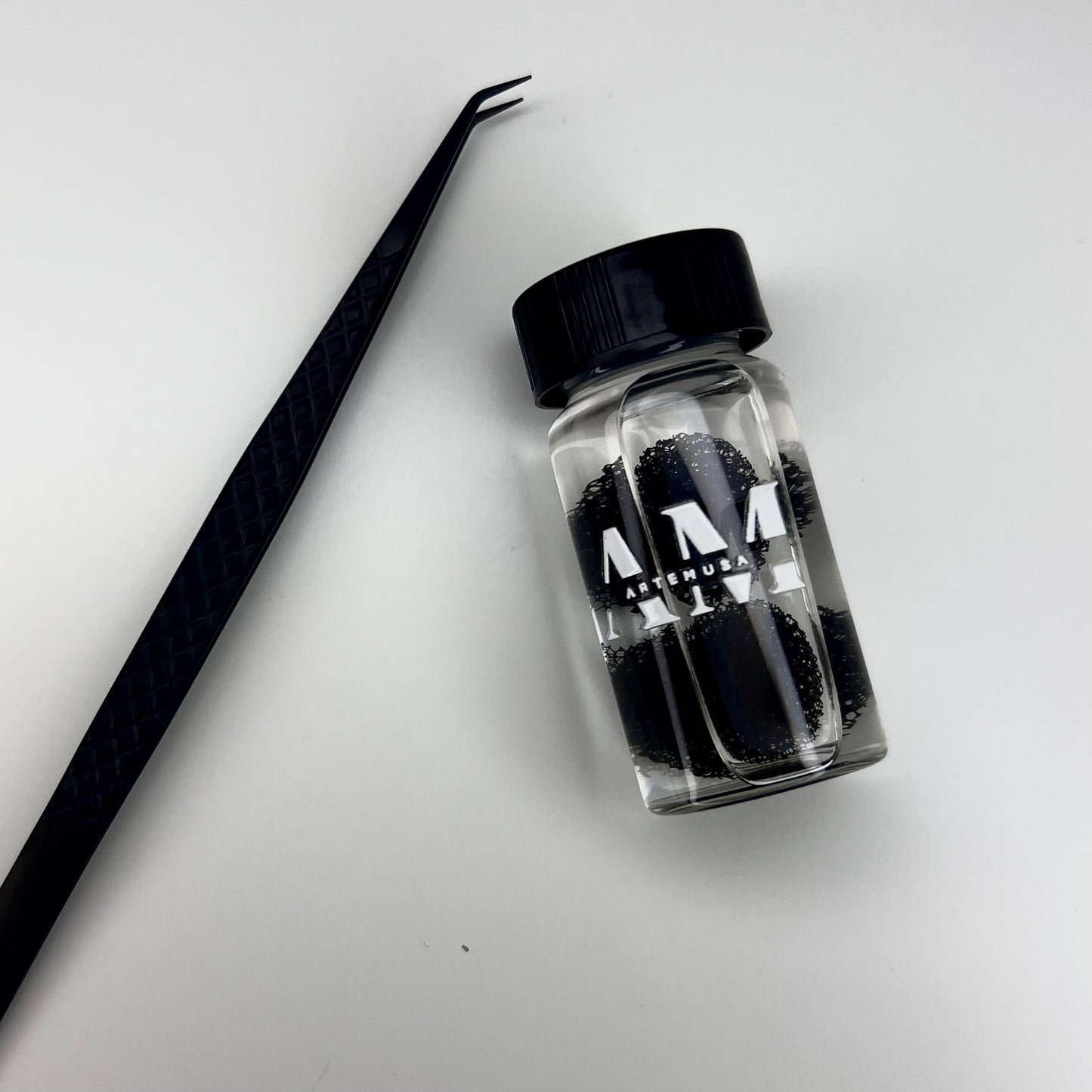 GRIND O' CLOCK VOLUME TWEEZER